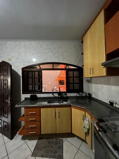 Sobrado com 3 quartos à venda, 298m2 em Vila Independência, Maua - SP - imagem 8 Foto 8 de Sobrado com 3 quartos à venda, 298m2 em Vila Independência, Maua - SP