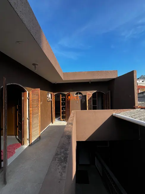 Sobrado com 3 quartos à venda, 298m2 em Vila Independência, Maua - SP - imagem 1 Foto 1 de Sobrado com 3 quartos à venda, 298m2 em Vila Independência, Maua - SP