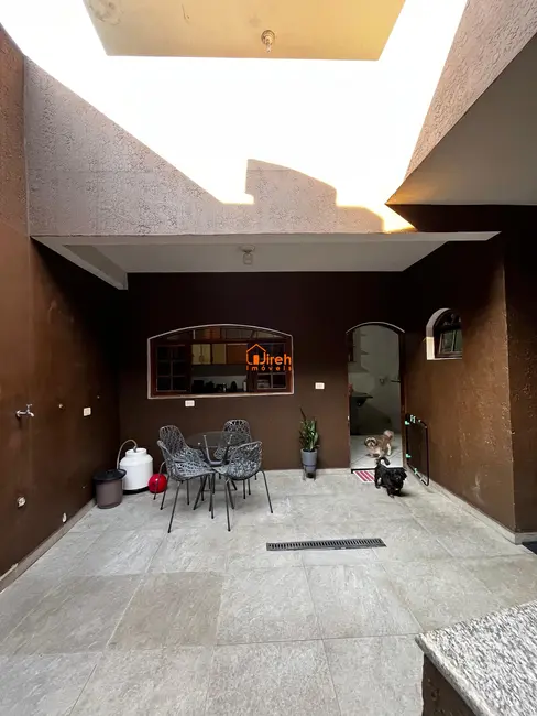 Sobrado com 3 quartos à venda, 298m2 em Vila Independência, Maua - SP - imagem 3 Foto 3 de Sobrado com 3 quartos à venda, 298m2 em Vila Independência, Maua - SP