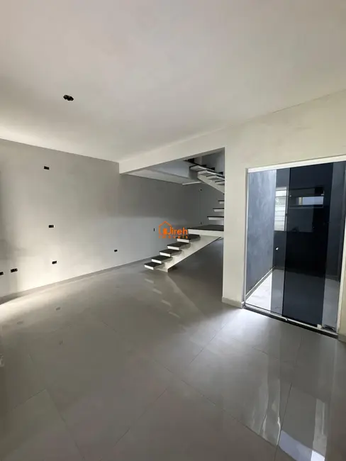 Foto 5 de Sobrado com 3 quartos à venda, 153m2 em Parque São Vicente, Maua - SP