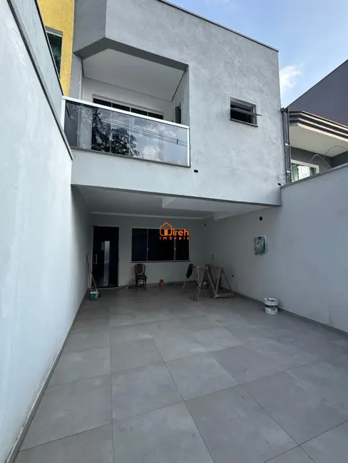 Foto 2 de Sobrado com 3 quartos à venda, 153m2 em Parque São Vicente, Maua - SP