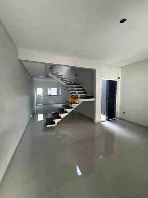 Foto 3 de Sobrado com 3 quartos à venda, 153m2 em Parque São Vicente, Maua - SP