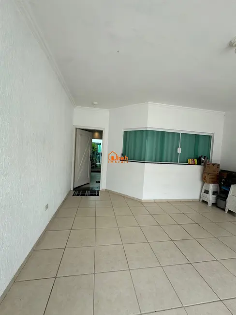 Sobrado com 3 quartos à venda, 164m2 em Jardim Guapituba, Maua - SP - imagem 4 Foto 4 de Sobrado com 3 quartos à venda, 164m2 em Jardim Guapituba, Maua - SP