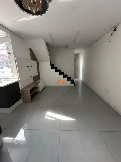 Foto 2 de Apartamento com 2 quartos à venda, 50m2 em Parque das Américas, Maua - SP