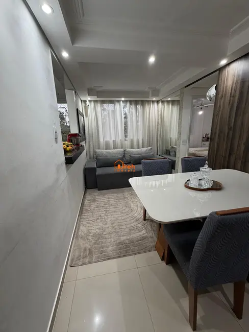 Foto 4 de Apartamento com 2 quartos à venda, 48m2 em Parque São Vicente, Maua - SP