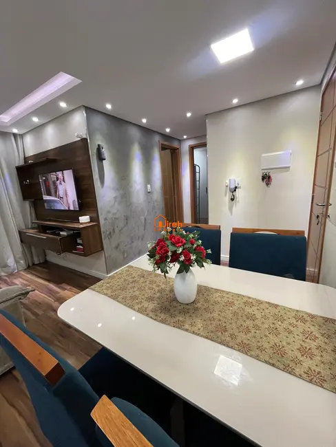 Foto 5 de Apartamento com 2 quartos à venda, 49m2 em Vila Nossa Senhora das Vitórias, Maua - SP
