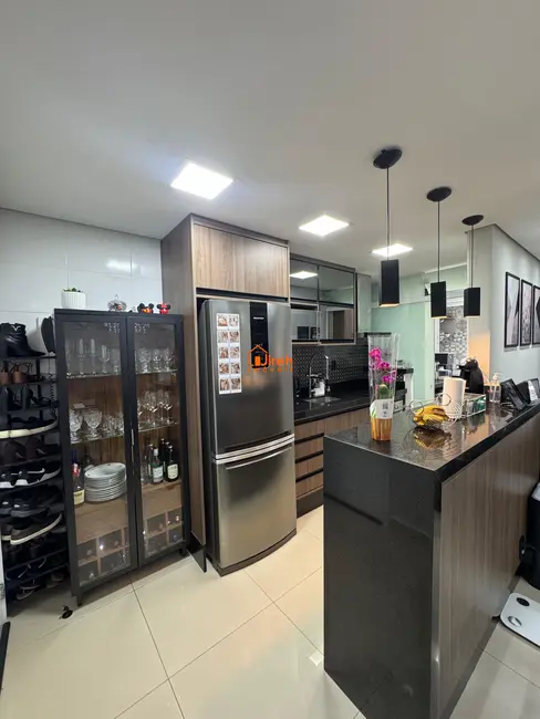 Foto 1 de Apartamento com 2 quartos à venda, 67m2 em Jardim Pilar, Maua - SP