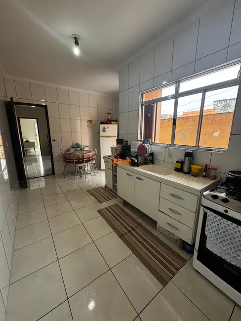 Casa com 3 quartos à venda, 12m2 em Parque das Américas, Maua - SP - imagem 8 Foto 8 de Casa com 3 quartos à venda, 12m2 em Parque das Américas, Maua - SP