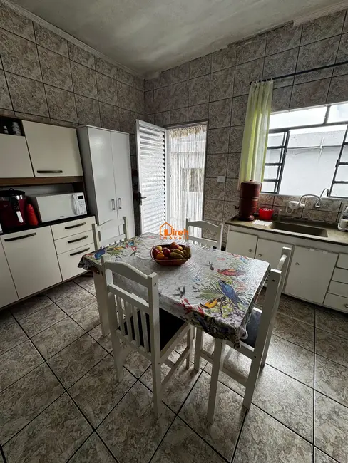 Casa com 5 quartos à venda, 130m2 em Jardim Anchieta, Maua - SP - imagem 9 Foto 9 de Casa com 5 quartos à venda, 130m2 em Jardim Anchieta, Maua - SP