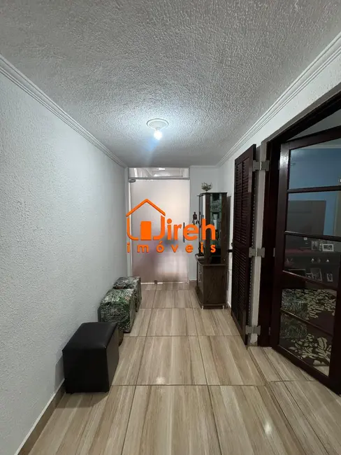 Sobrado com 3 quartos à venda, 121m2 em Jardim São Francisco, Maua - SP - imagem 7 Foto 7 de Sobrado com 3 quartos à venda, 121m2 em Jardim São Francisco, Maua - SP