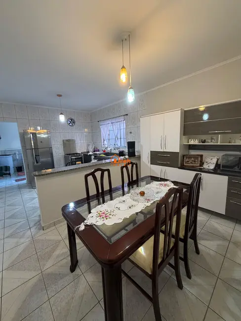 Casa com 2 quartos à venda, 117m2 em Jardim Sônia Maria, Maua - SP - imagem 8 Foto 8 de Casa com 2 quartos à venda, 117m2 em Jardim Sônia Maria, Maua - SP