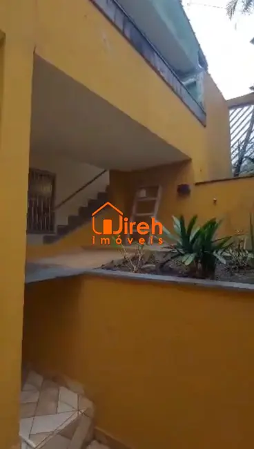 Foto 2 de Sobrado com 3 quartos à venda, 263m2 em Maua - SP