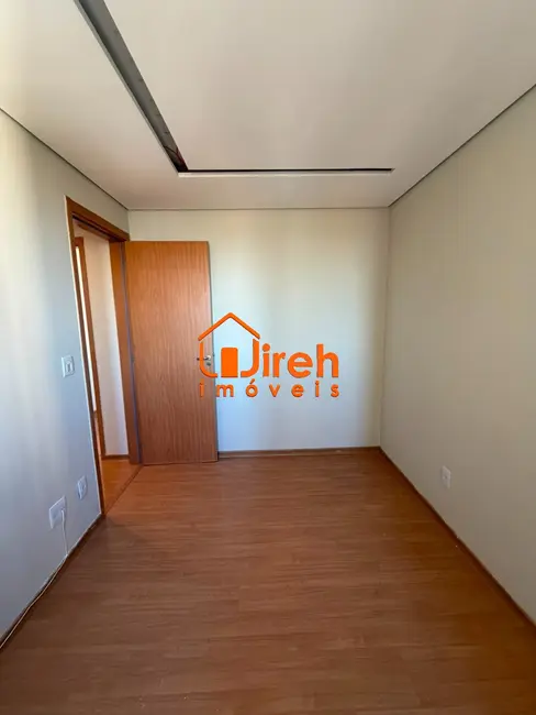 Foto 2 de Apartamento com 2 quartos à venda, 44m2 em Parque São Vicente, Maua - SP