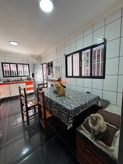 Sobrado com 3 quartos à venda, 157m2 em Vila Nossa Senhora das Vitórias, Maua - SP - imagem 7 Foto 7 de Sobrado com 3 quartos à venda, 157m2 em Vila Nossa Senhora das Vitórias, Maua - SP