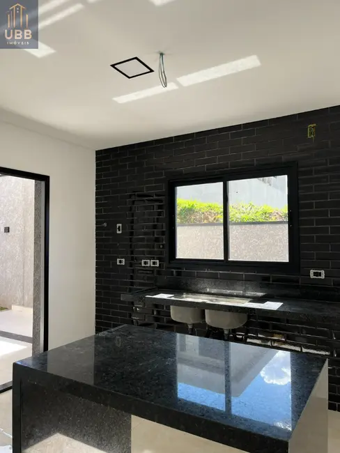 Foto 4 de Casa com 3 quartos à venda, 126m2 em Santana De Parnaiba - SP