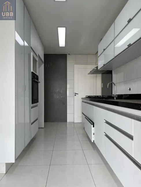 Apartamento com 4 quartos à venda, 202m2 em Tamboré, Santana De Parnaiba - SP - imagem 7 Foto 7 de Apartamento com 4 quartos à venda, 202m2 em Tamboré, Santana De Parnaiba - SP