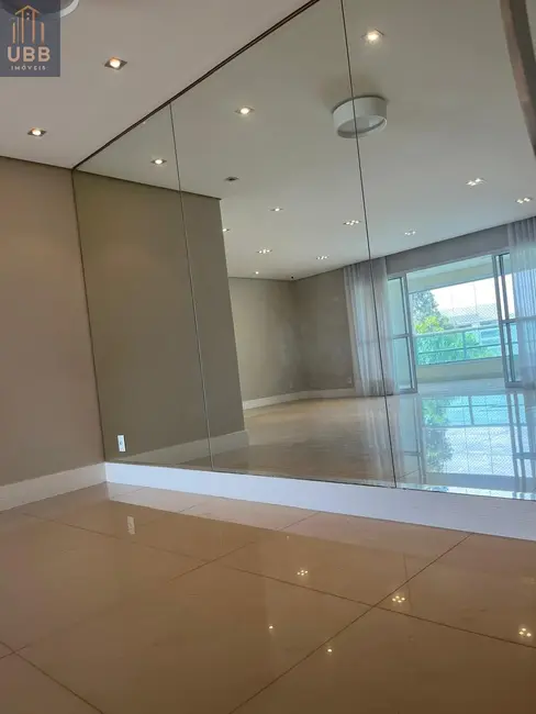 Apartamento com 4 quartos à venda, 202m2 em Tamboré, Santana De Parnaiba - SP - imagem 8 Foto 8 de Apartamento com 4 quartos à venda, 202m2 em Tamboré, Santana De Parnaiba - SP