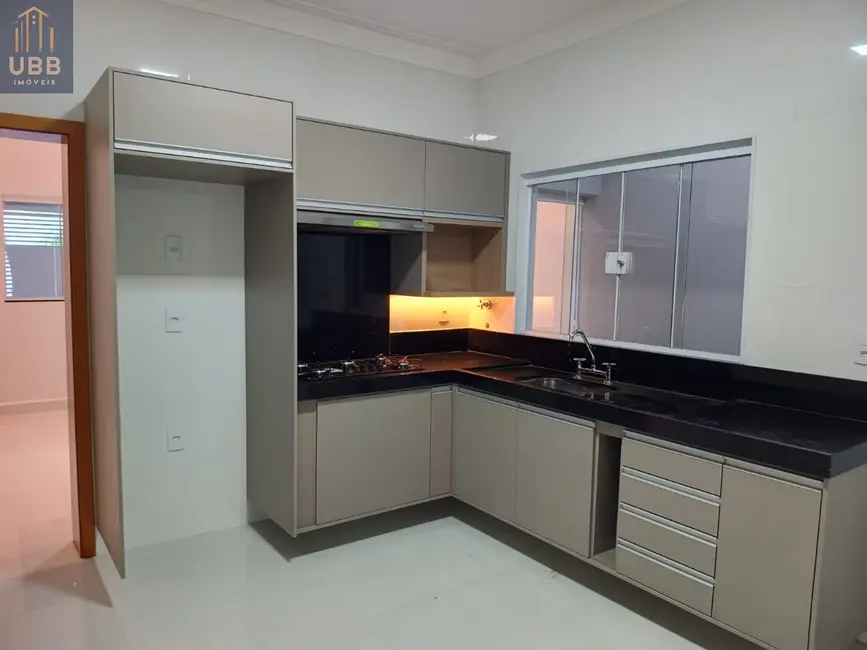 Casa com 3 quartos à venda, 114m2 em Centro, Indaiatuba - SP - imagem 1 Foto 1 de Casa com 3 quartos à venda, 114m2 em Centro, Indaiatuba - SP