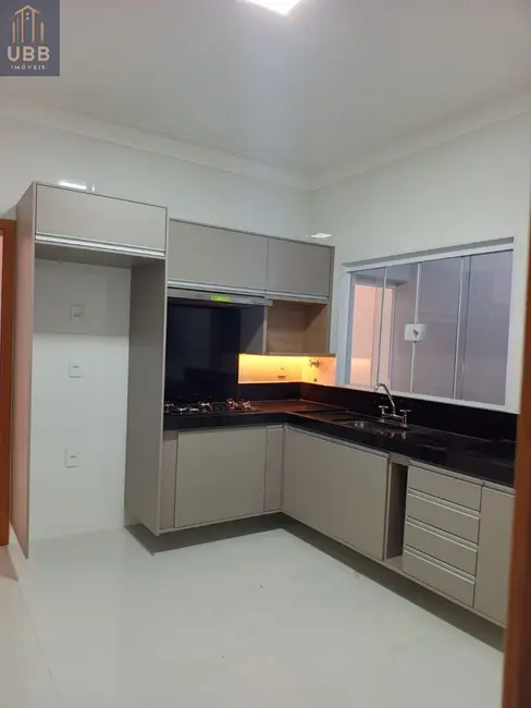 Casa com 3 quartos à venda, 114m2 em Centro, Indaiatuba - SP - imagem 4 Foto 4 de Casa com 3 quartos à venda, 114m2 em Centro, Indaiatuba - SP