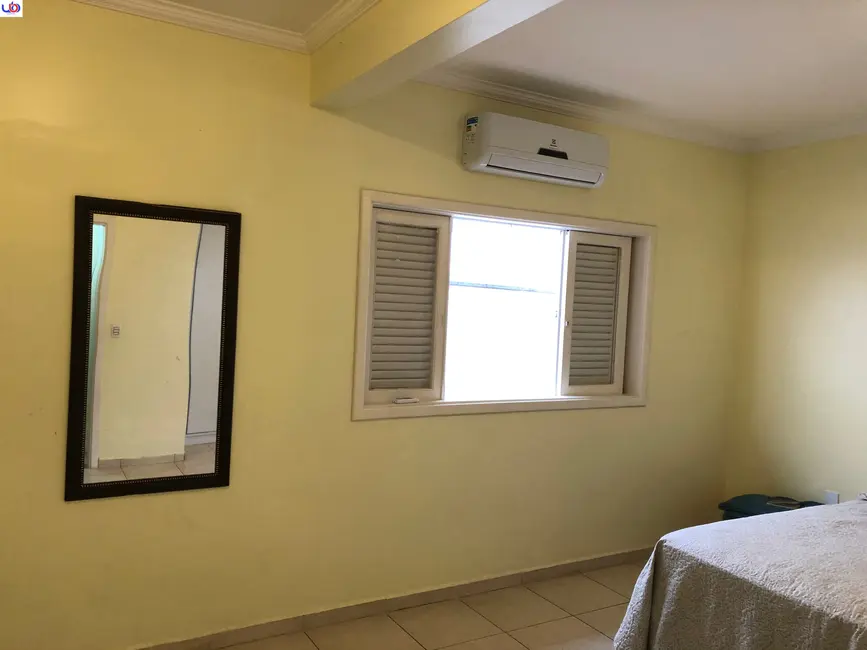 Casa com 4 quartos à venda, 352m2 em Vila Alpes Suíços, Indaiatuba - SP - imagem 5 Foto 5 de Casa com 4 quartos à venda, 352m2 em Vila Alpes Suíços, Indaiatuba - SP