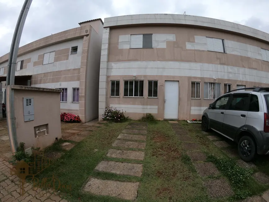 Foto 2 de Casa de Condomínio com 2 quartos para alugar, 61m2 em Água Espraiada (Caucaia do Alto), Cotia - SP