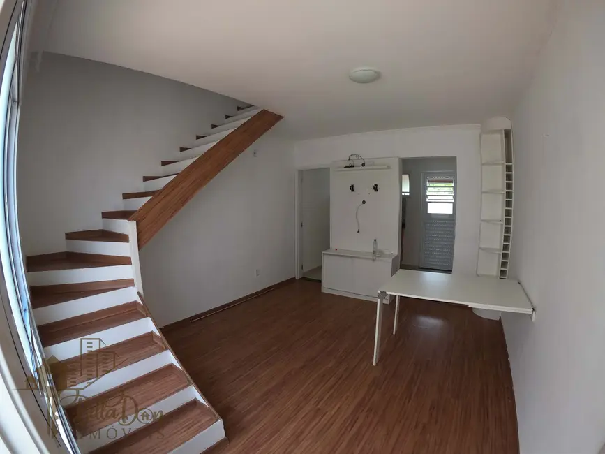 Foto 4 de Casa de Condomínio com 2 quartos à venda, 48m2 em Água Espraiada (Caucaia do Alto), Cotia - SP