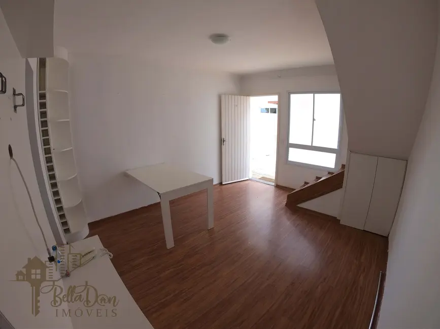 Foto 5 de Casa de Condomínio com 2 quartos à venda, 48m2 em Água Espraiada (Caucaia do Alto), Cotia - SP