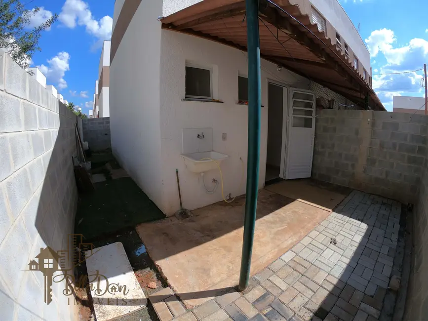 Foto 8 de Casa de Condomínio com 2 quartos à venda e para alugar, 49m2 em Água Espraiada (Caucaia do Alto), Cotia - SP