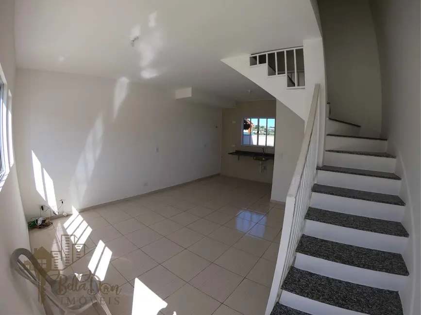 Foto 3 de Casa de Condomínio com 2 quartos para alugar, 61m2 em Água Espraiada (Caucaia do Alto), Cotia - SP