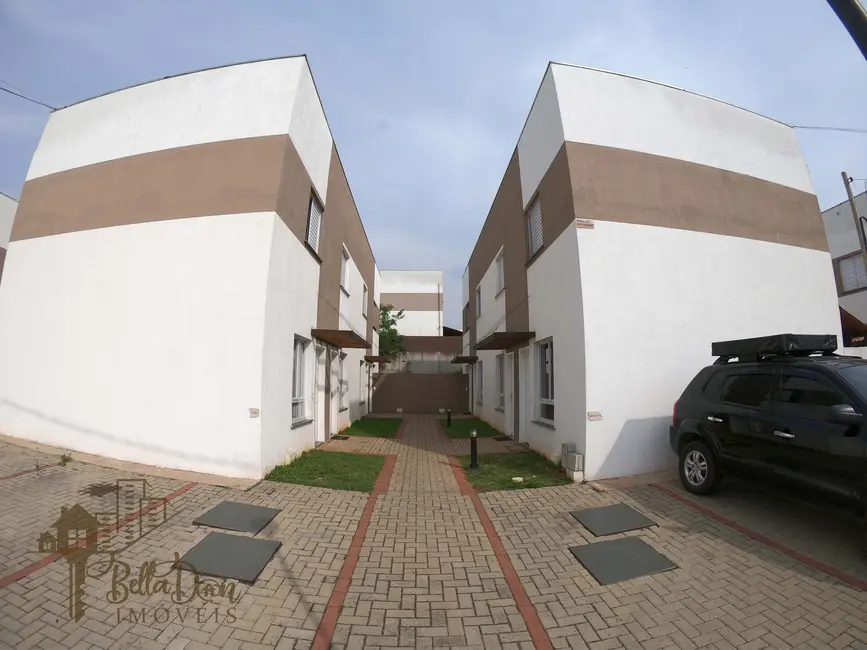 Foto 2 de Casa de Condomínio com 2 quartos à venda, 49m2 em Água Espraiada (Caucaia do Alto), Cotia - SP