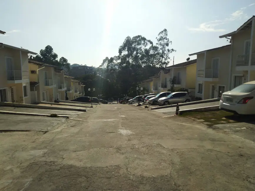 Foto 4 de Casa de Condomínio com 2 quartos à venda, 70m2 em Vila Monte Serrat, Cotia - SP