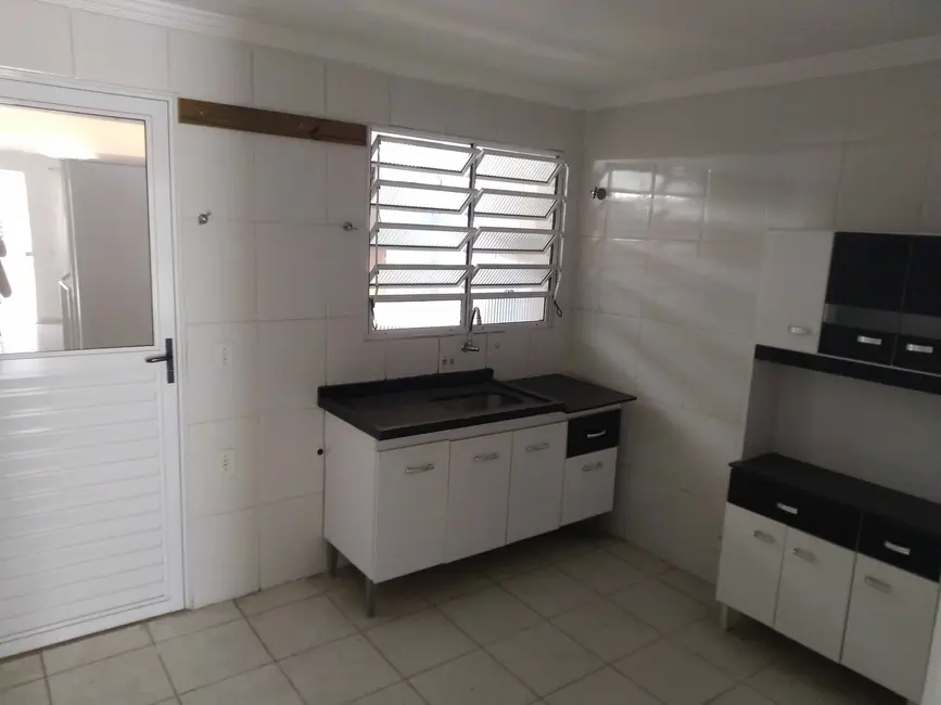 Foto 11 de Casa de Condomínio com 2 quartos à venda, 70m2 em Vila Monte Serrat, Cotia - SP