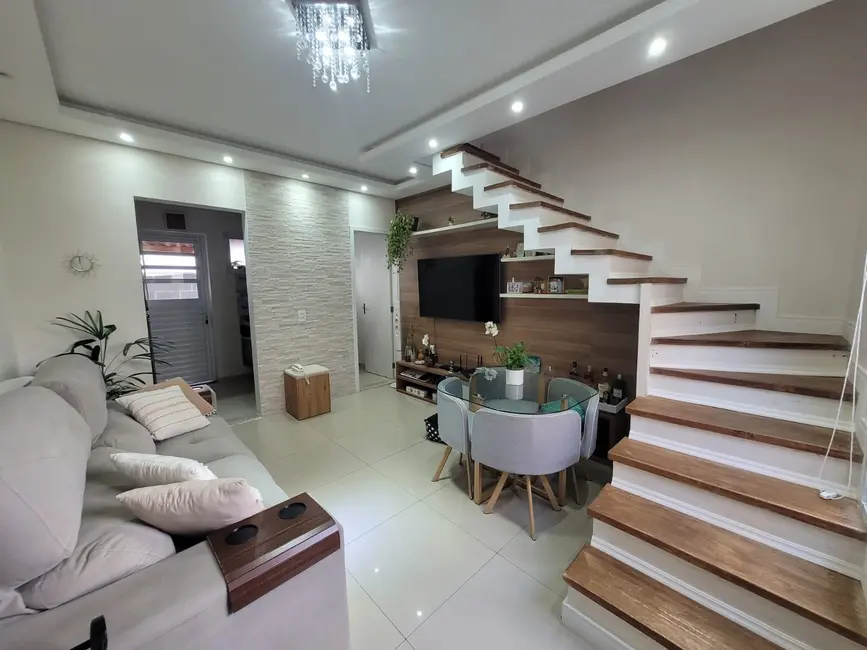 Foto 12 de Casa de Condomínio com 2 quartos à venda, 49m2 em Água Espraiada (Caucaia do Alto), Cotia - SP