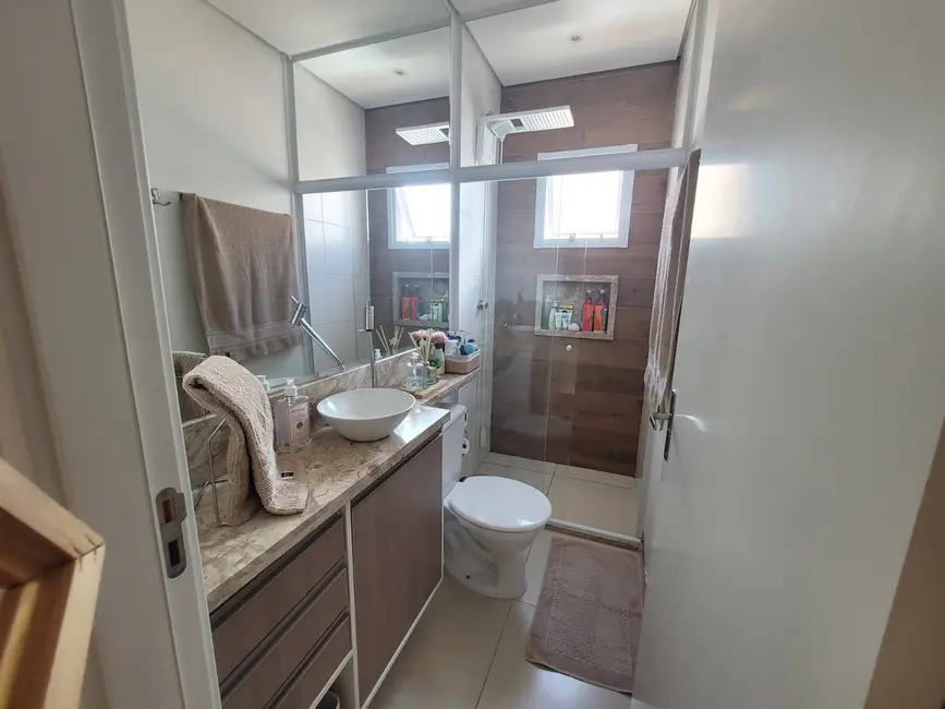 Foto 2 de Casa de Condomínio com 2 quartos à venda, 49m2 em Água Espraiada (Caucaia do Alto), Cotia - SP