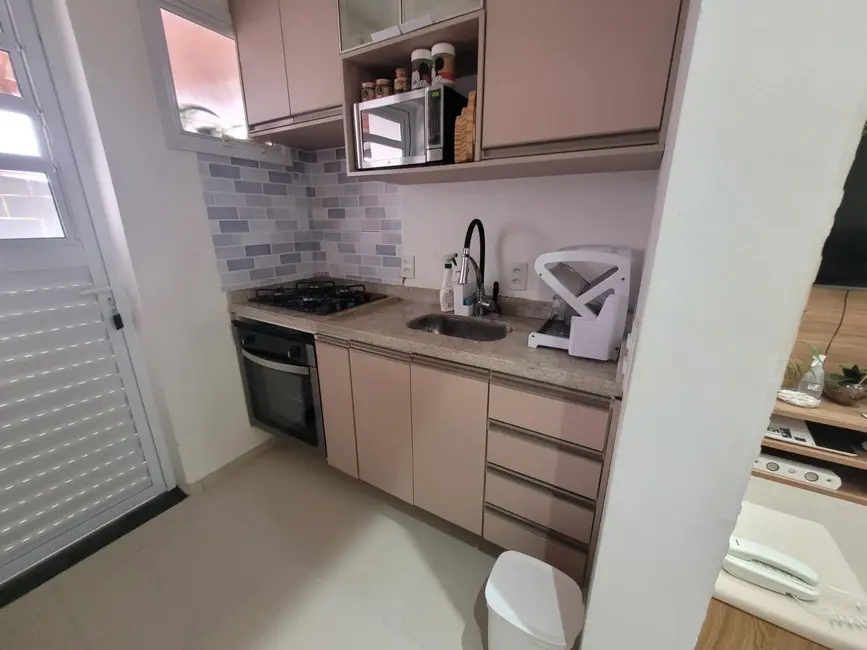 Foto 17 de Casa de Condomínio com 2 quartos à venda, 49m2 em Água Espraiada (Caucaia do Alto), Cotia - SP