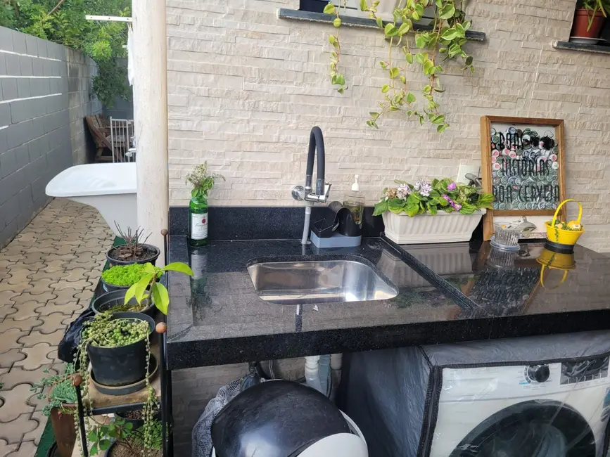 Foto 28 de Casa de Condomínio com 2 quartos à venda, 49m2 em Água Espraiada (Caucaia do Alto), Cotia - SP