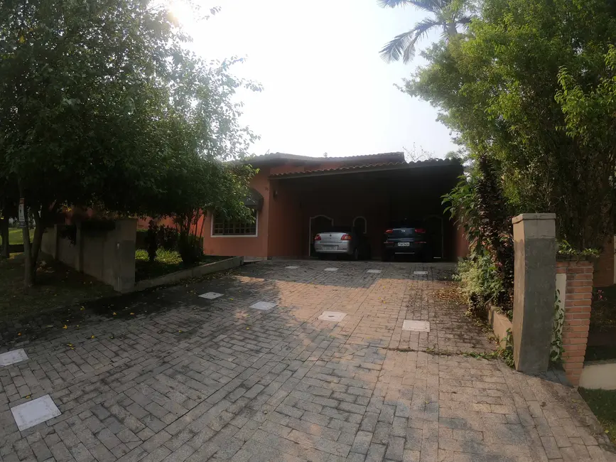 Foto 3 de Casa com 4 quartos à venda, 400m2 em Parque Dom Henrique, Cotia - SP