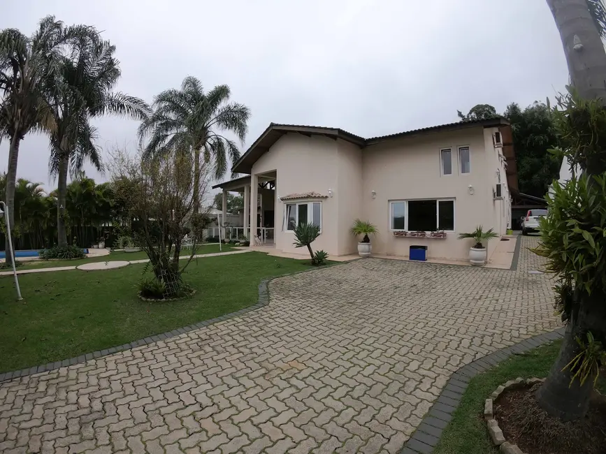 Casa de Condomínio com 3 quartos à venda e para alugar, 700m2 em Granja Viana, Carapicuiba - SP - imagem 3 Foto 3 de Casa de Condomínio com 3 quartos à venda e para alugar, 700m2 em Granja Viana, Carapicuiba - SP