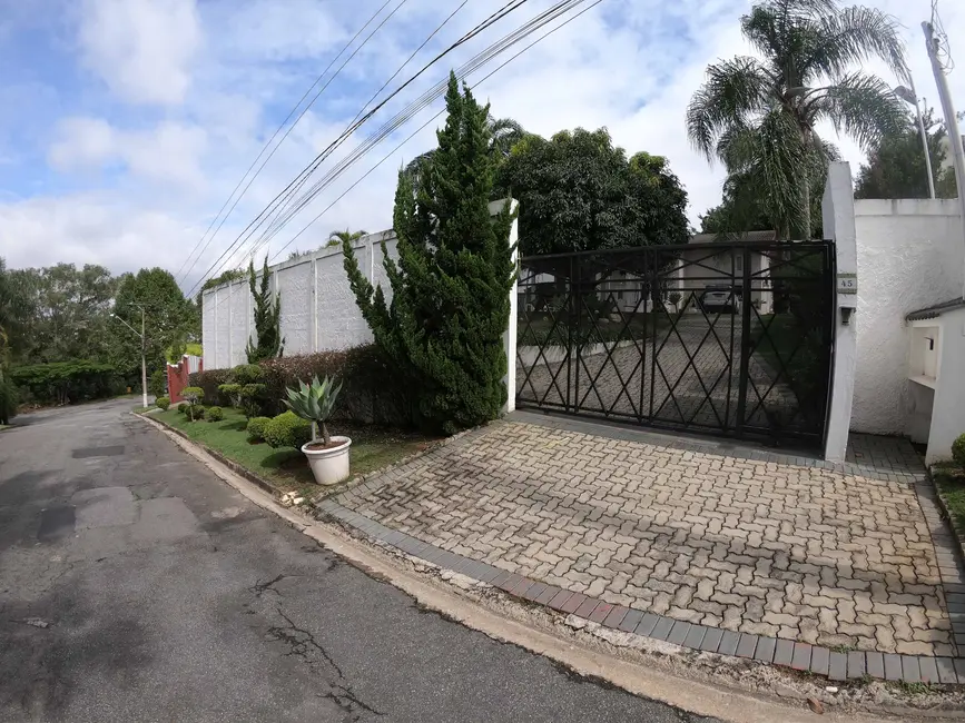 Foto 2 de Casa de Condomínio com 3 quartos à venda e para alugar, 700m2 em Granja Viana, Carapicuiba - SP