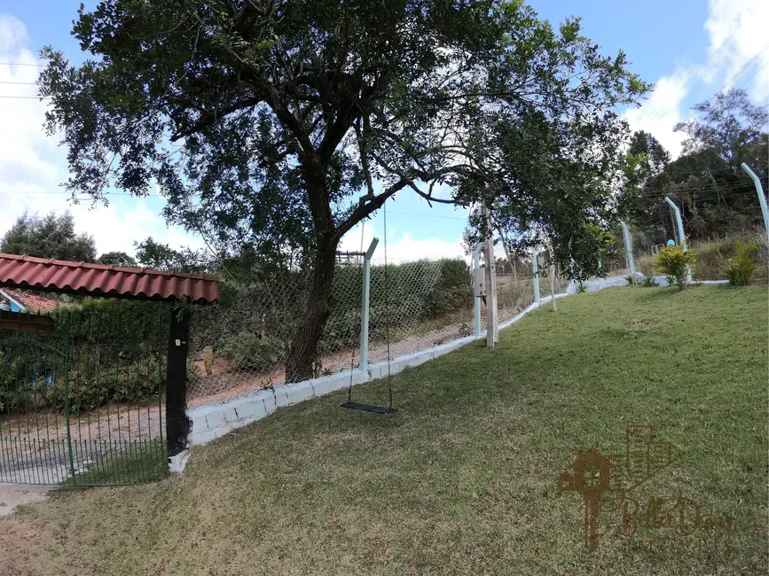 Chácara com 2 quartos à venda e para alugar, 210m2 em Ibiuna - SP - imagem 8 Foto 8 de Chácara com 2 quartos à venda e para alugar, 210m2 em Ibiuna - SP