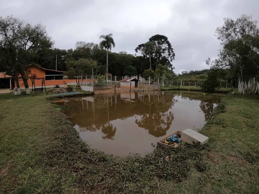 Foto 9 de Chácara com 3 quartos à venda, 250m2 em Ibiuna - SP