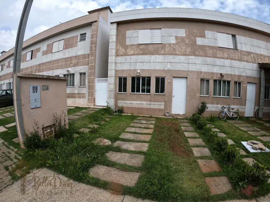 Foto 2 de Casa de Condomínio com 2 quartos à venda e para alugar, 61m2 em Água Espraiada (Caucaia do Alto), Cotia - SP