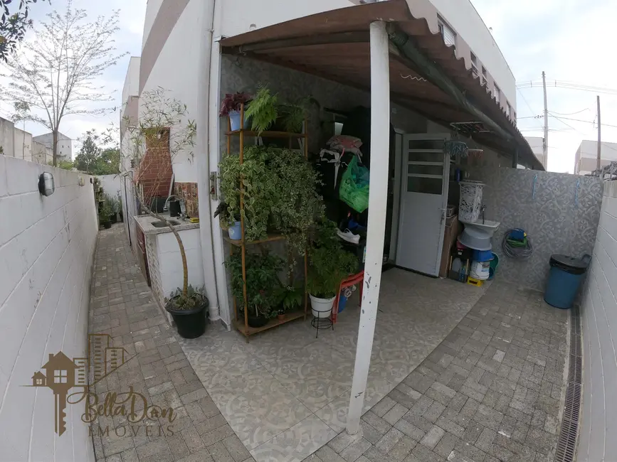 Foto 9 de Casa de Condomínio com 2 quartos à venda, 49m2 em Água Espraiada (Caucaia do Alto), Cotia - SP