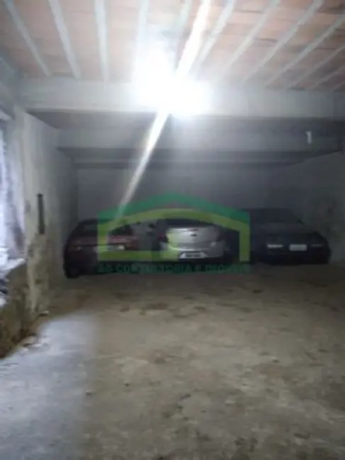 Foto 2 de Armazém / Galpão à venda, 350m2 em Baronesa, Osasco - SP