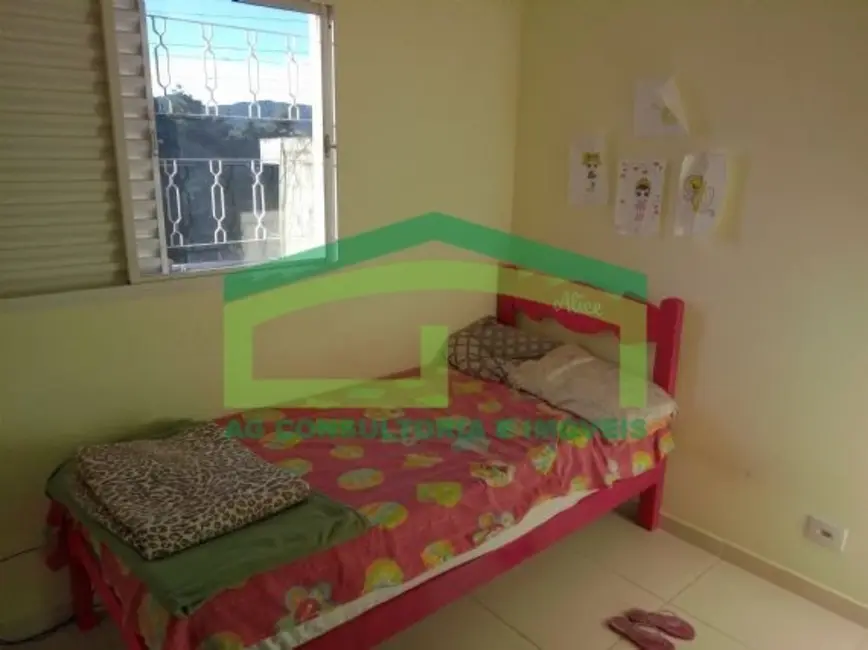 Sobrado com 6 quartos à venda, 450m2 em Baronesa, Osasco - SP - imagem 5 Foto 5 de Sobrado com 6 quartos à venda, 450m2 em Baronesa, Osasco - SP