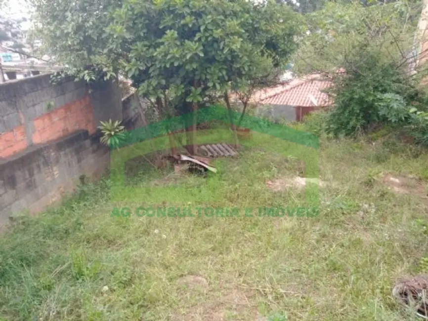 Casa com 1 quarto à venda, 75m2 em Helena Maria, Osasco - SP - imagem 3 Foto 3 de Casa com 1 quarto à venda, 75m2 em Helena Maria, Osasco - SP