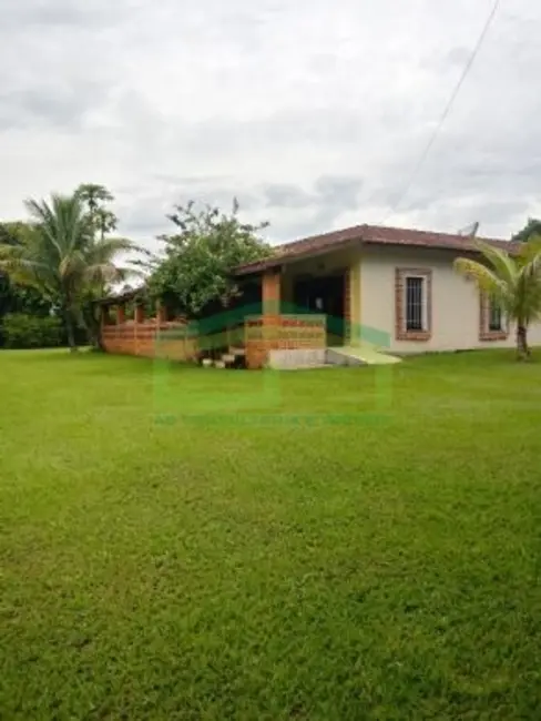 Foto 2 de Casa com 3 quartos à venda, 310m2 em Centro, Capela Do Alto - SP
