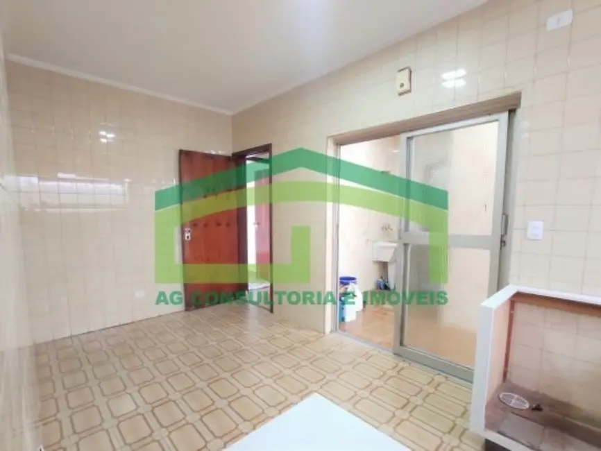 Sobrado com 4 quartos à venda, 208m2 em Jaguaré, São Paulo - SP - imagem 9 Foto 9 de Sobrado com 4 quartos à venda, 208m2 em Jaguaré, São Paulo - SP