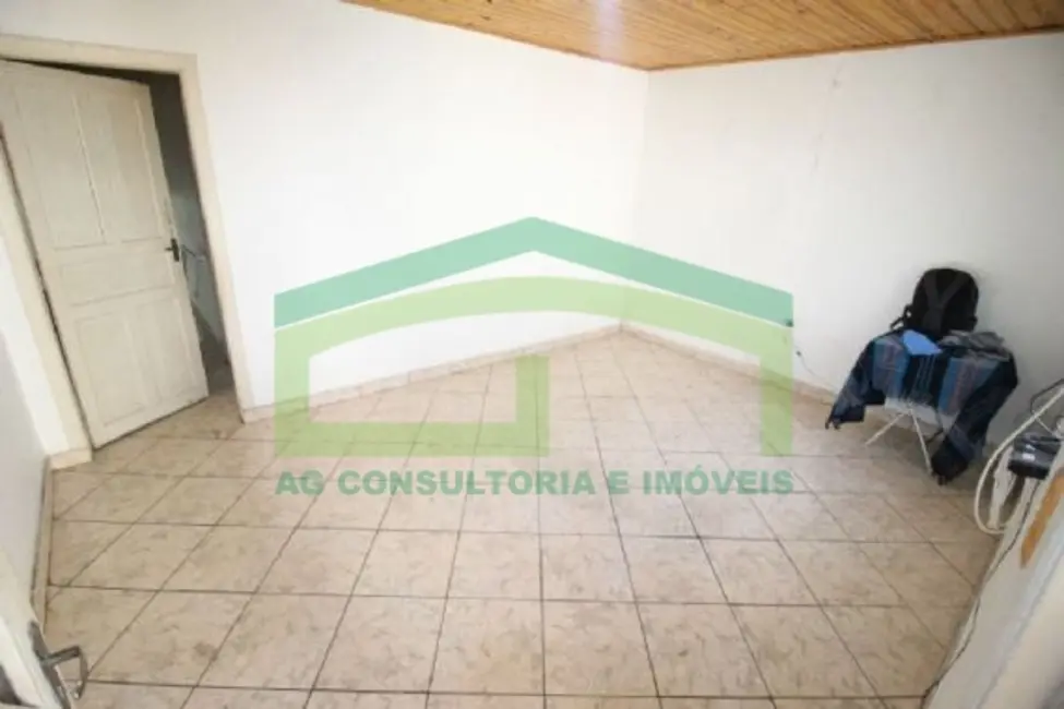 Sobrado com 2 quartos à venda, 70m2 em Centro, Carapicuiba - SP - imagem 5 Foto 5 de Sobrado com 2 quartos à venda, 70m2 em Centro, Carapicuiba - SP