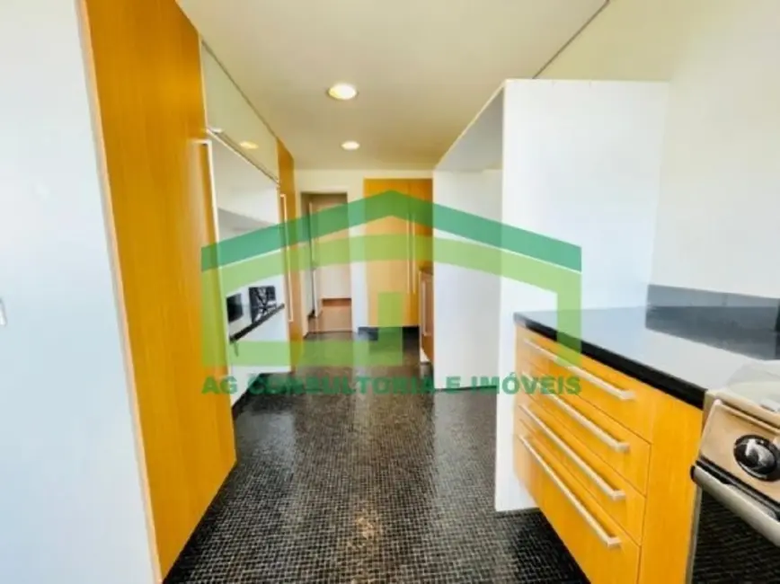 Foto 9 de Apartamento com 3 quartos à venda, 215m2 em Sumaré, São Paulo - SP